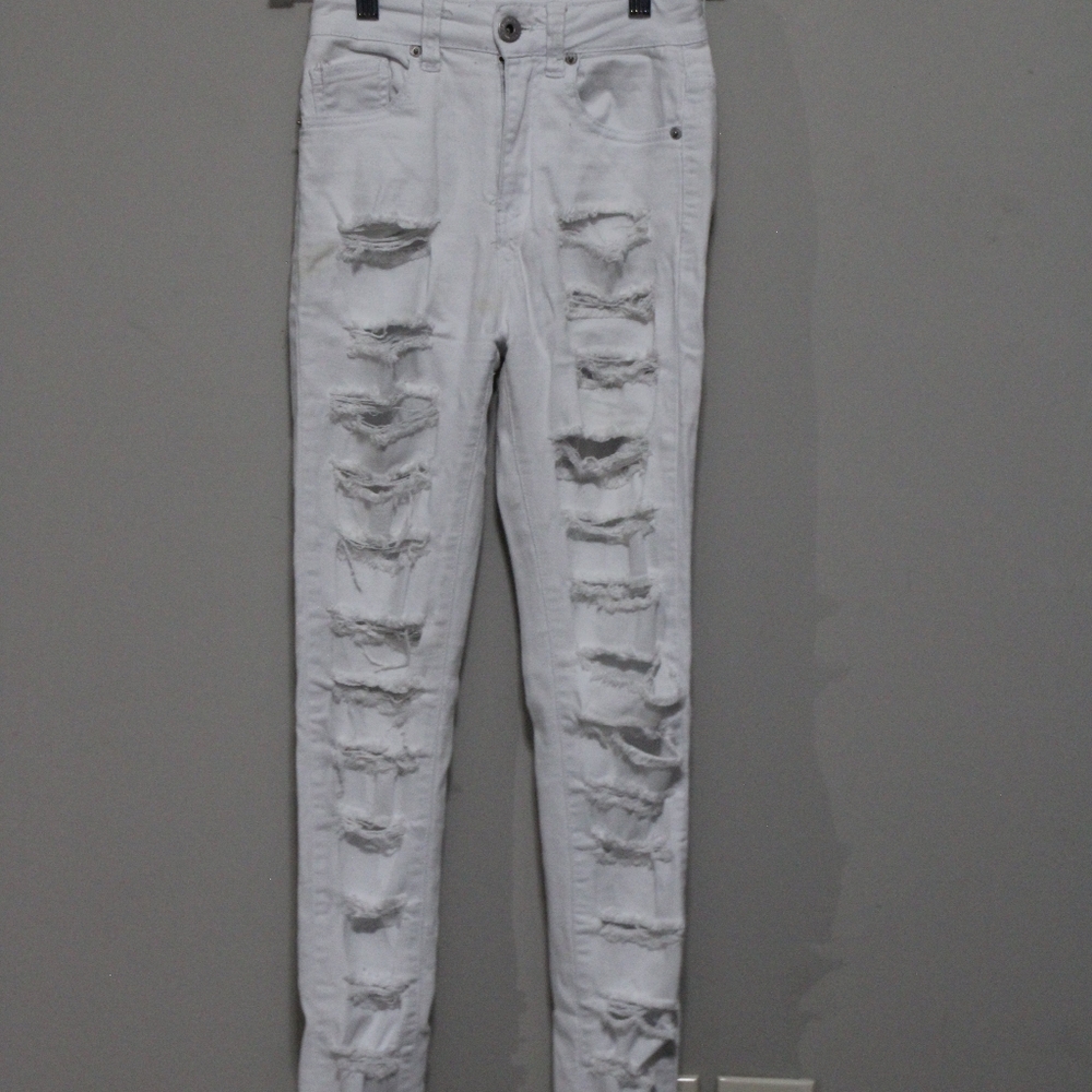 Vibrant White Distressed Skinny Jeans